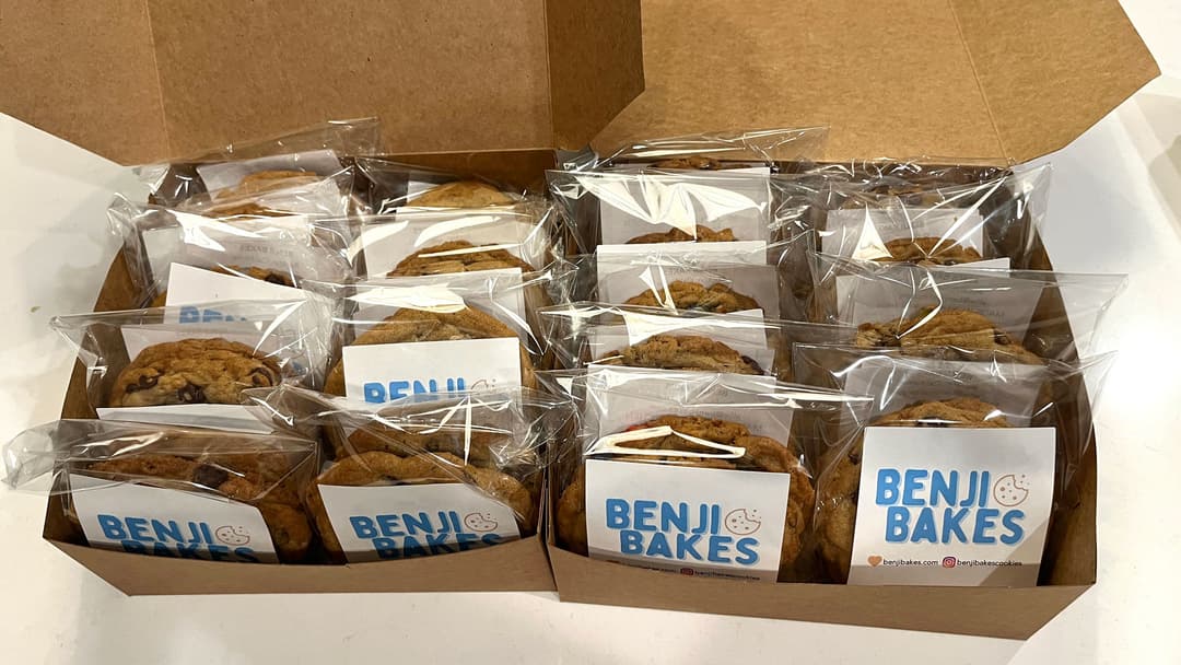 Individually wrapped cookies for a conference